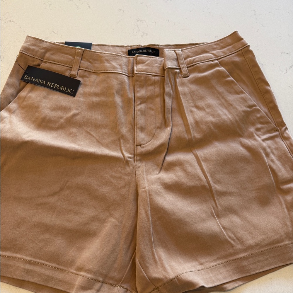 Banana Republic Beige Chino Shorts